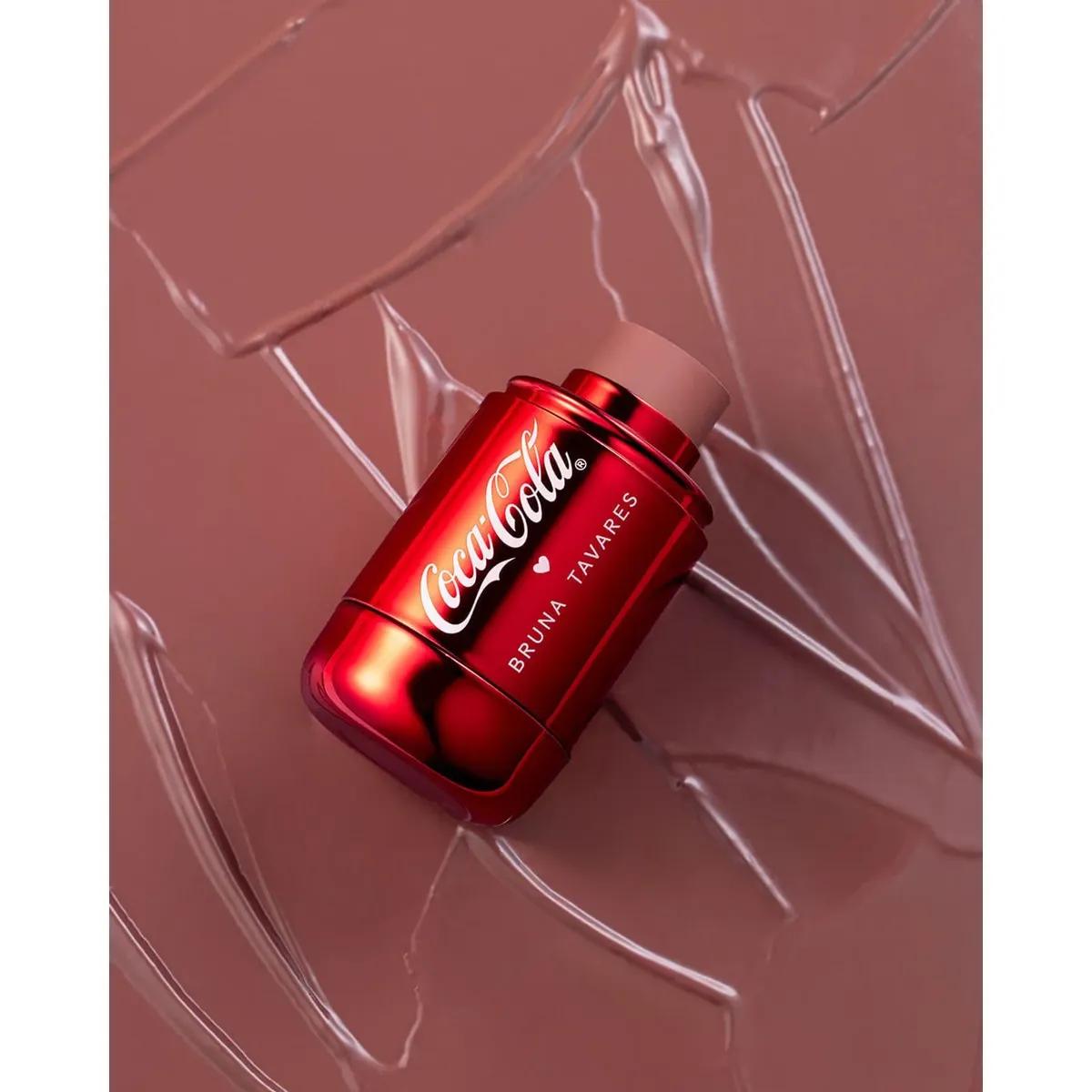 Bruna Tavares - BT Coca Cola Stick Blush - Classic Brown - Miniatura 2